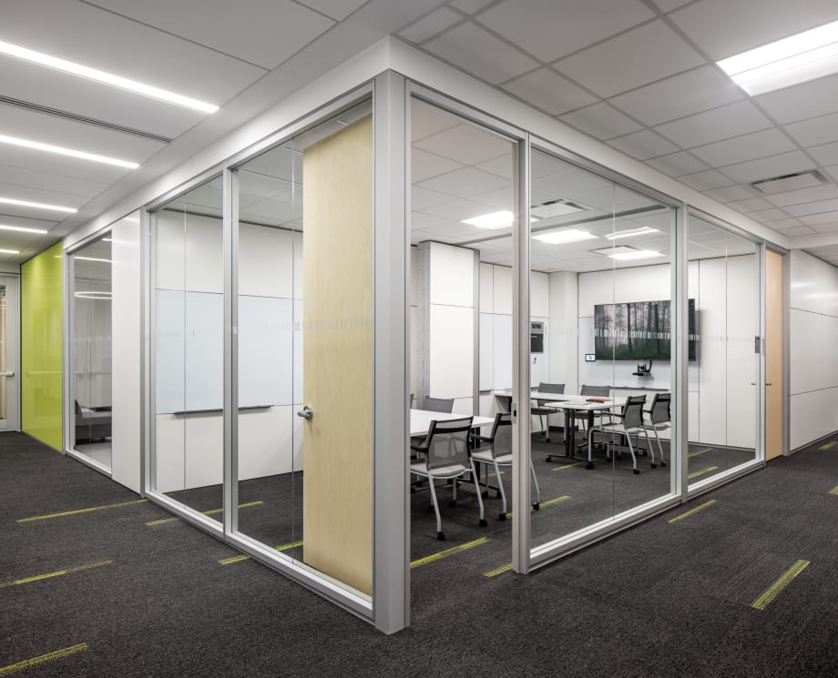 College meeting rooms with prefab walls, writeable surfaces and hinged swinging doors