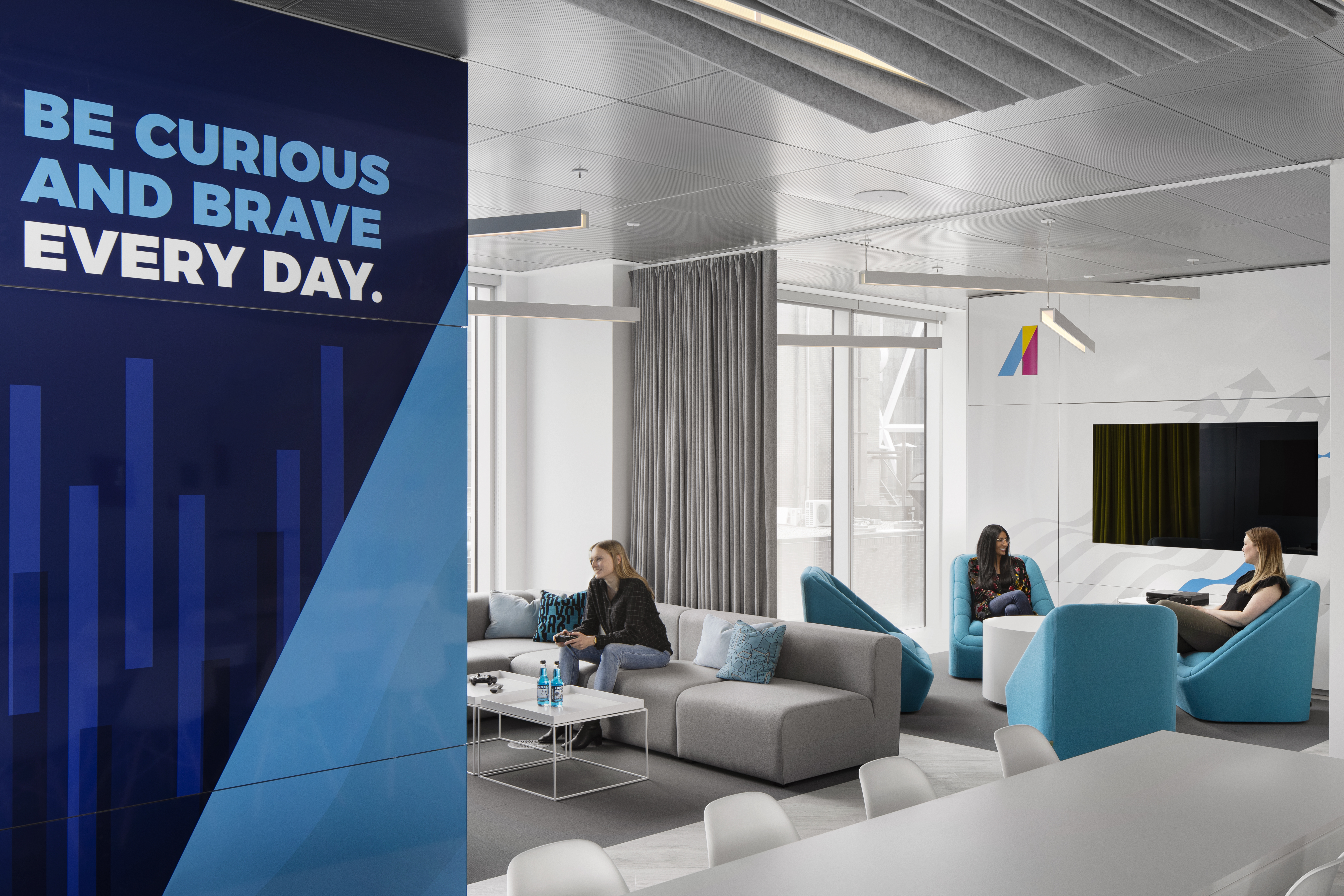 Image of a office lounge area built with prefab modular solid wall panels