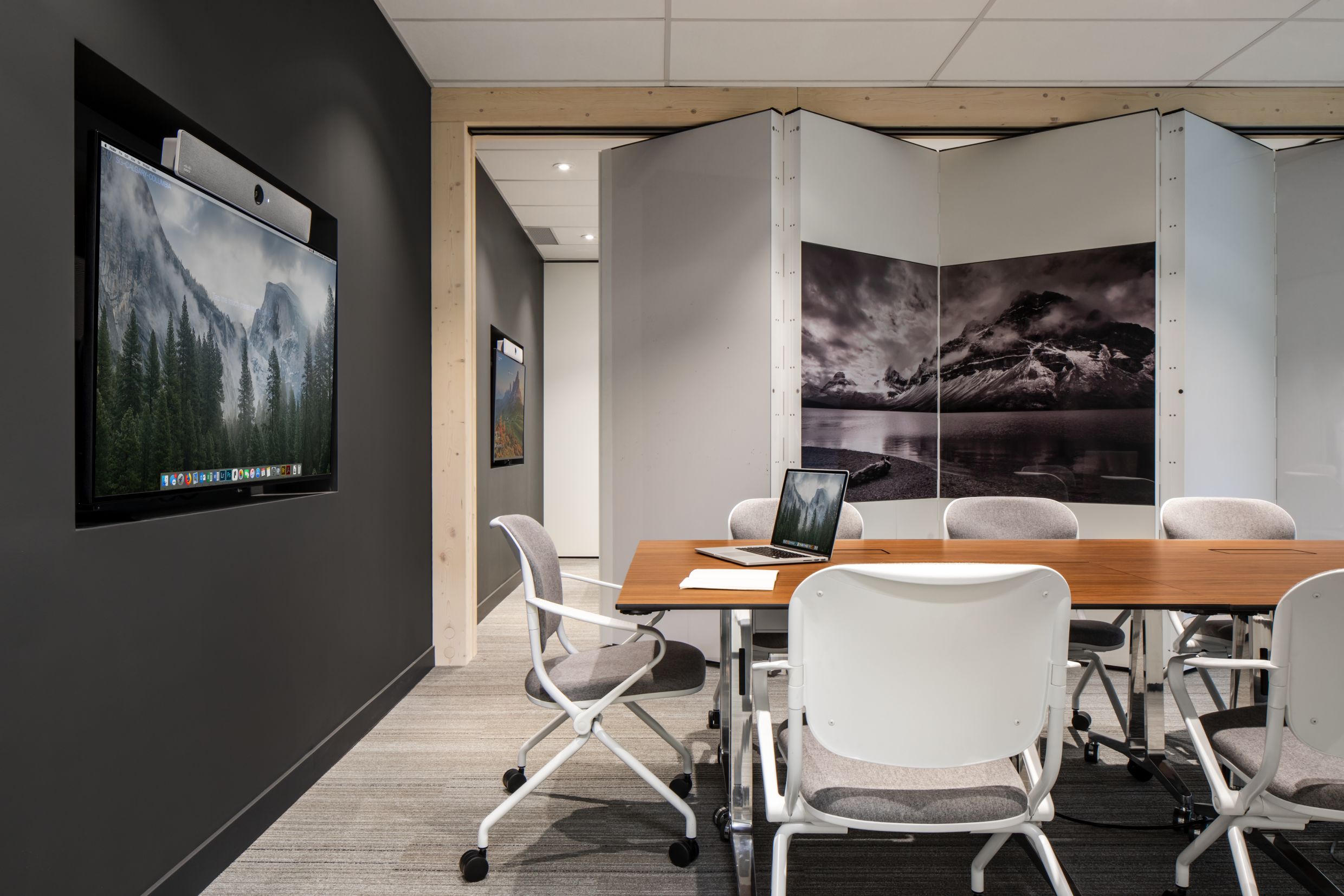 DIRTT gallery