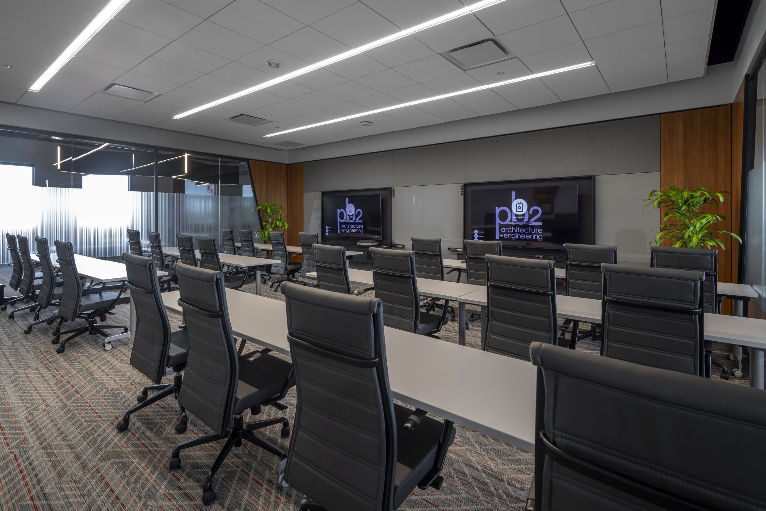 DIRTT project: pb2 architecture + engineering, conference room
